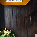 Oliva Inn *