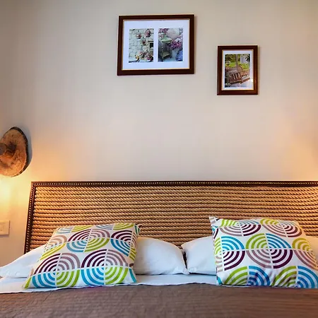 Oliva Inn *